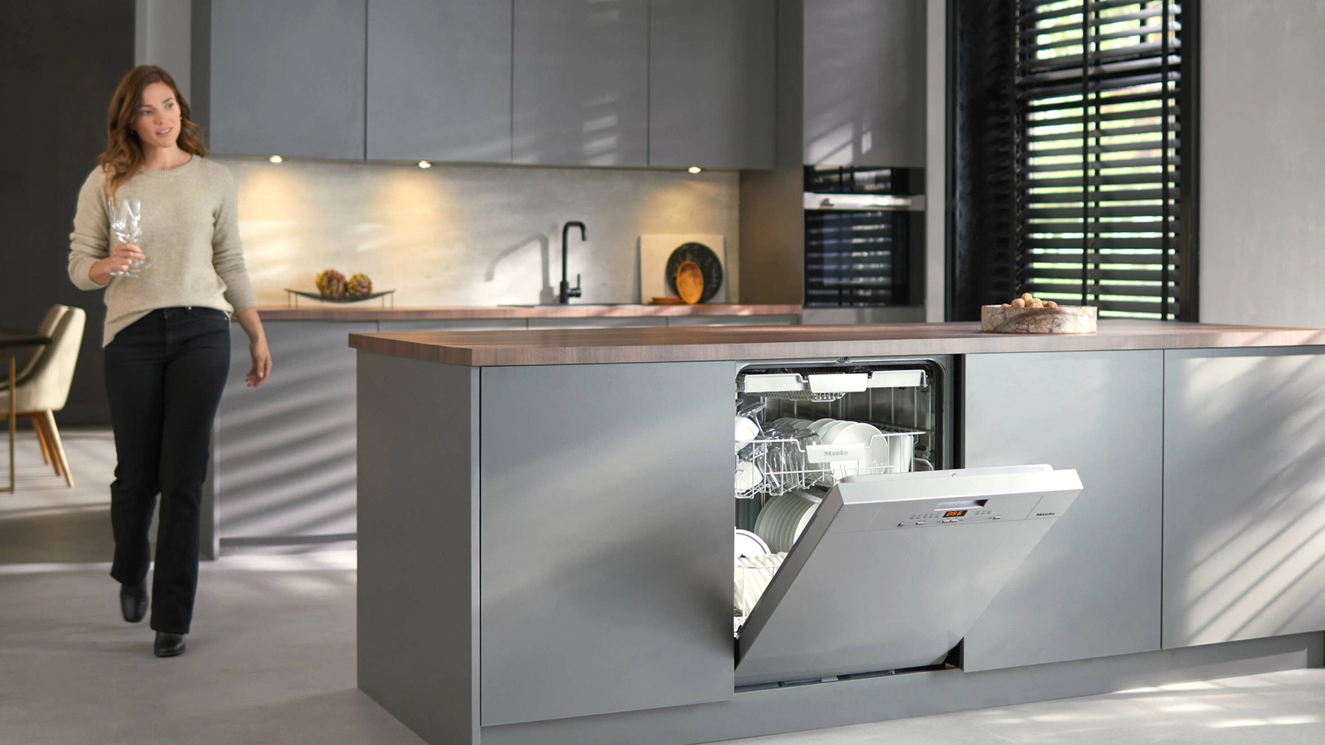 ماشین ظرفشویی G5008 SCU